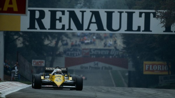 F1 سيارة رينو 